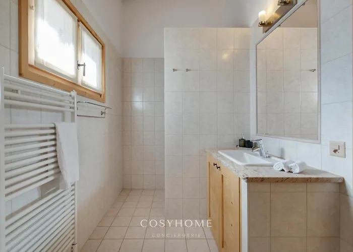 Chalet Le Marmotte - Family - By Cosyhome Nax